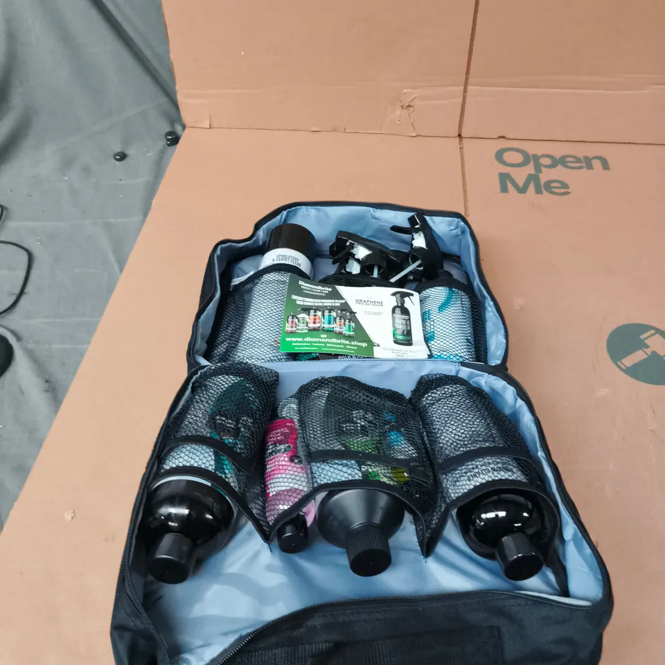 DIAMONDBRITE LEISURE CAR CLEANING KIT IN CARRY CASE