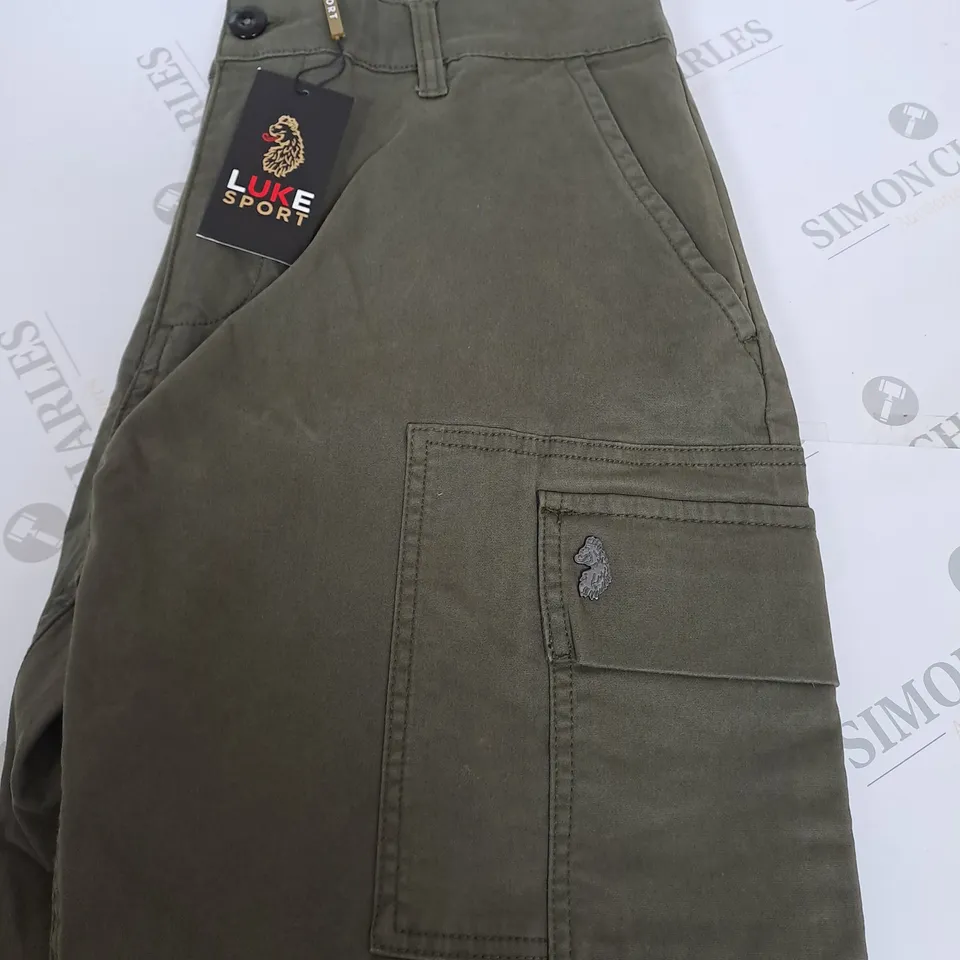 LUKE 1977 EAGLE EYE SHORTS SIZE L