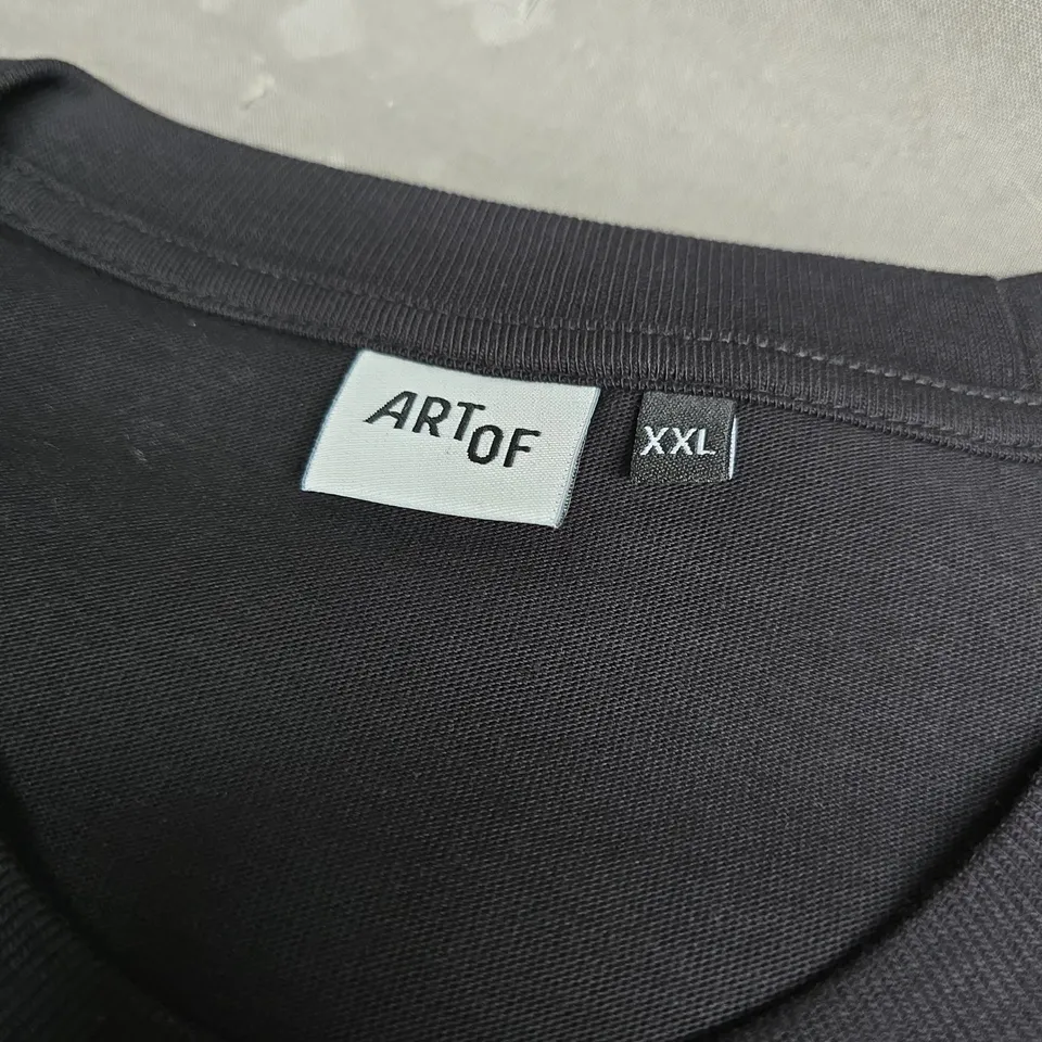 ART OF BLACK LIVERPOOL DESIGNED T-SHIRT SIZE XL