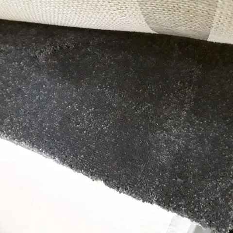 ROLL OF QUALITY ULTIMATE IMPRESSIONS PRIVILEGE CARPET APPROXIMATELY 9.7×4M