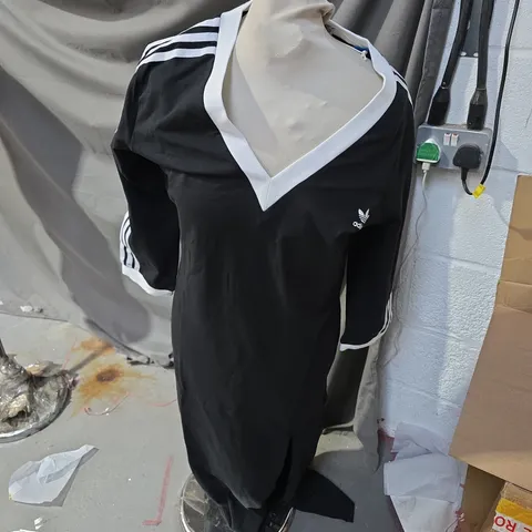 ADIDAS MAXI DRESS V – BLACK, SIZE XL (TAG ATTACHED)