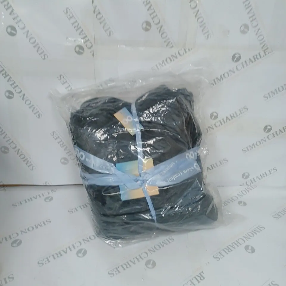 OODIE - HOODED BLANKET