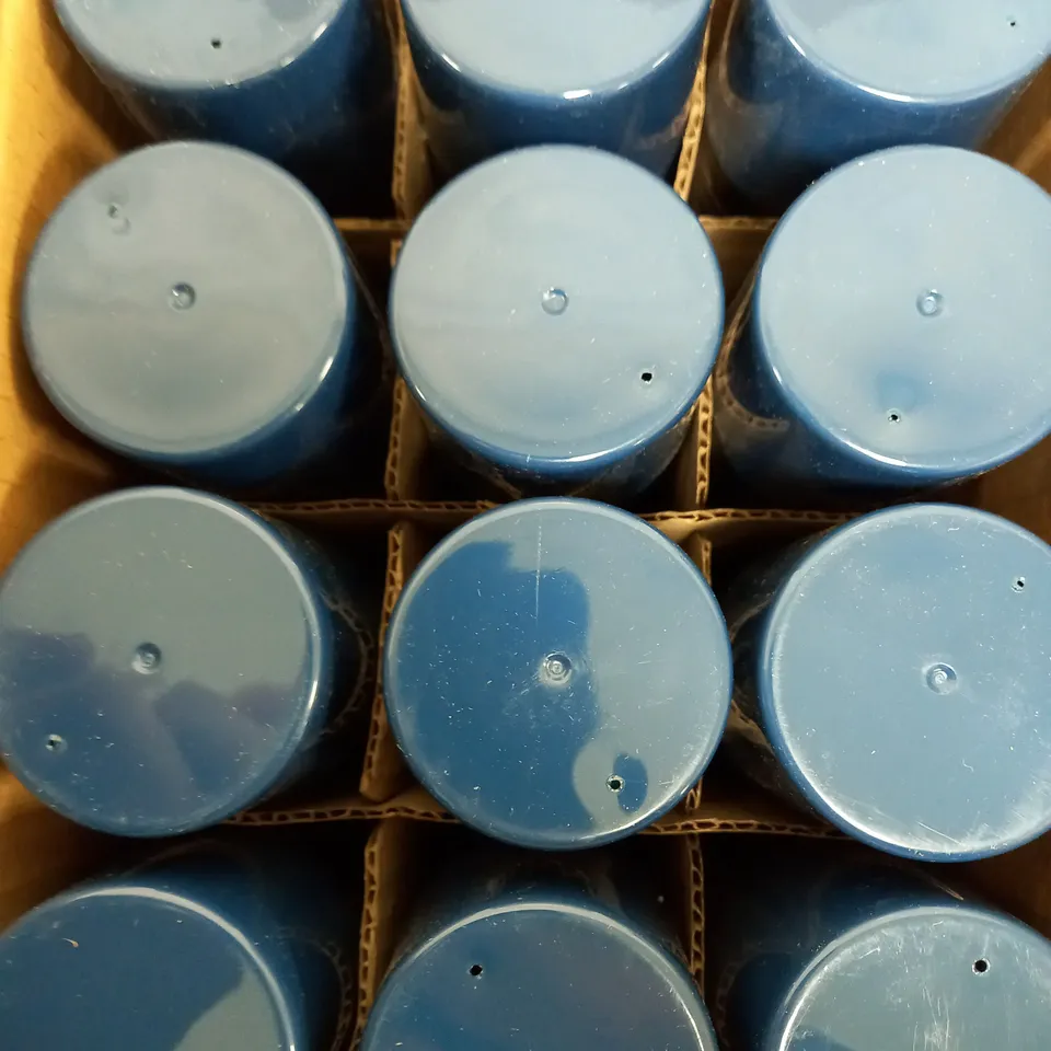 BOX OF 12 X 151 BLUE GLOSS SPRAY PAINT