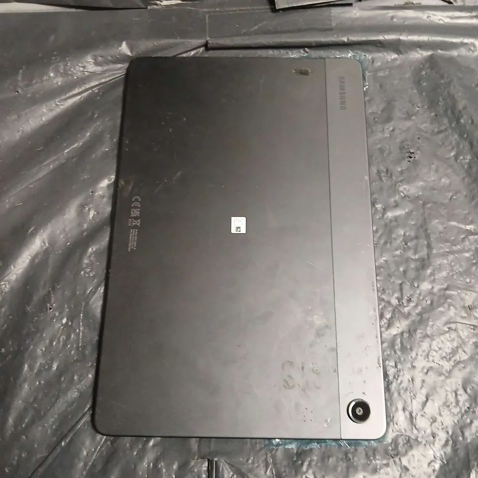 SAMSUNG TABLET – BLACK