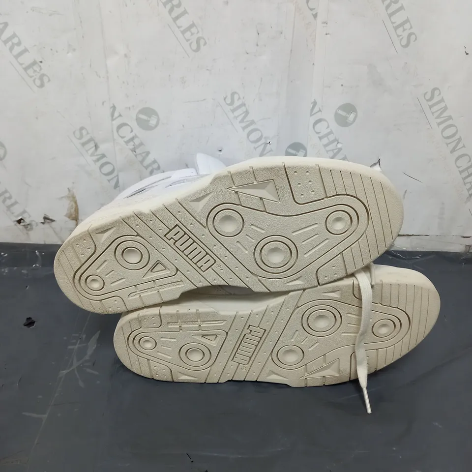 PAIR OF PUMA SLIPSTREAM HIGH RISE TRAINERS IN WHITE - 7 