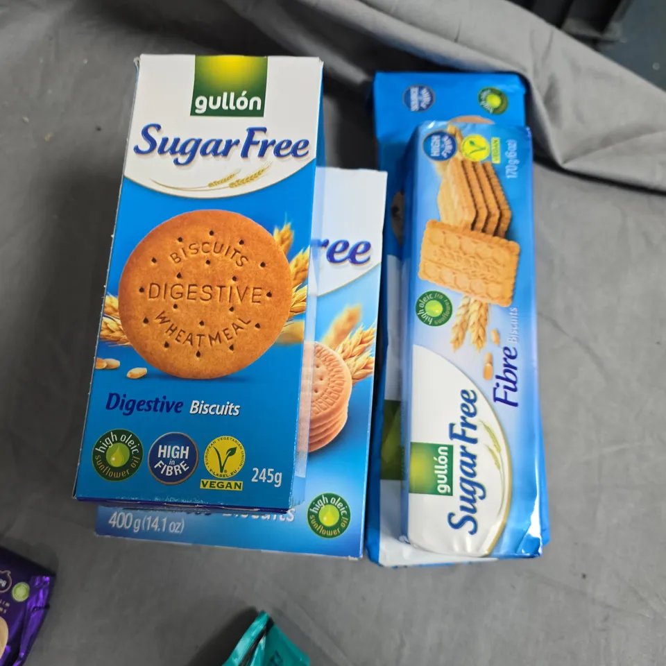 LOT OF ASSORTED FOOD ITEMS TO INCLUDE SAUCER SWEETS, NO ADDED SUGAR BISCUITS AND VARIOUS SWEET PACKS