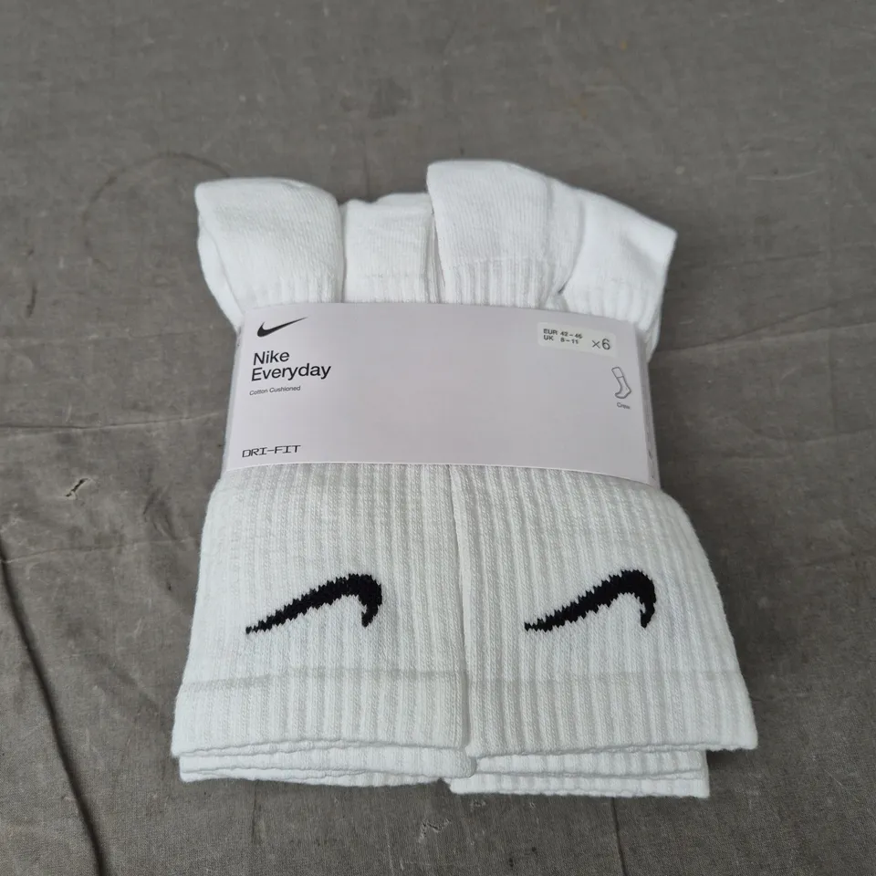 NIKE EVERYDAY CREW SOCKS - X5 - SIZE 8-11