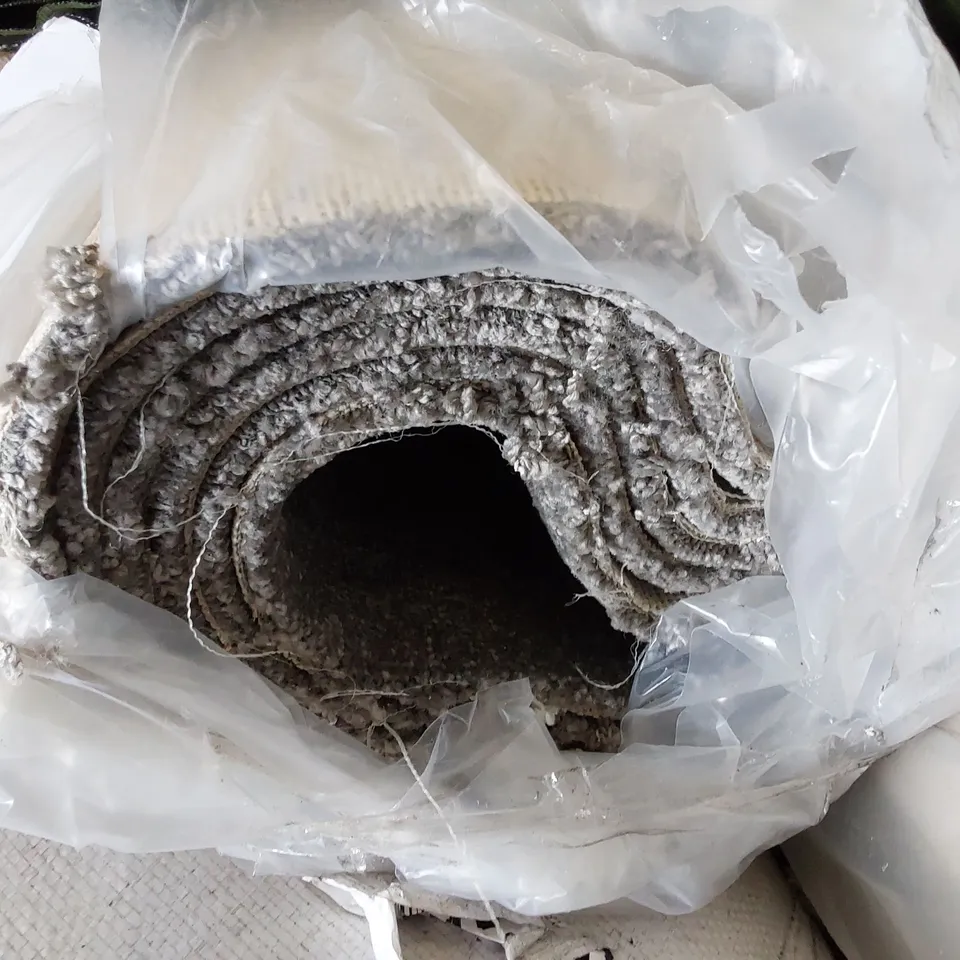 ROLL OF QUALITY EC HEARTLAND HEATHERS SLATE GREY CARPET // SIZE: 3.5 X 4m