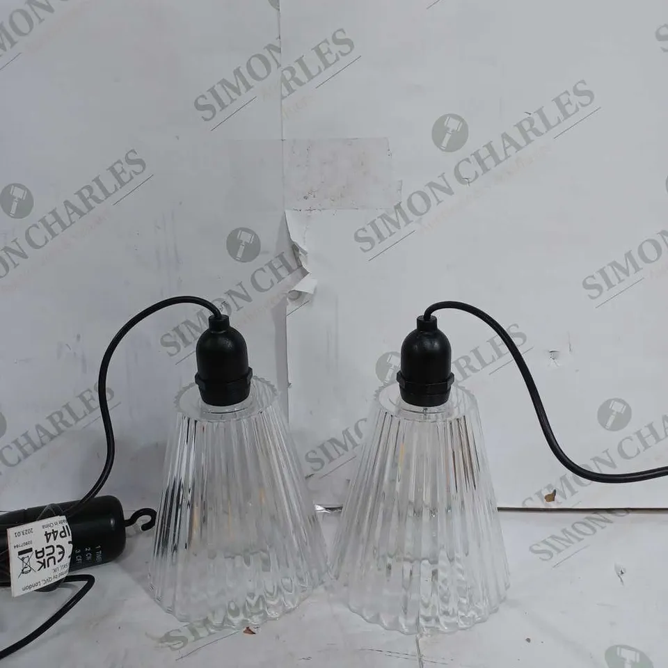 BUNDLEBERRY BY AMANDA HOLDEN SET OF 2 INDOOR OUTDOOR LIGHTS WITH FLUTED SHADE