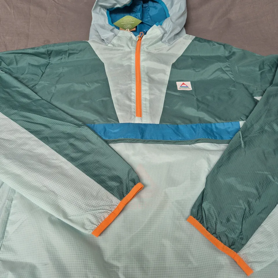 PASSENGER VIENTO RECYCLED WINDSHELL SMOCK - SIZE LARGE