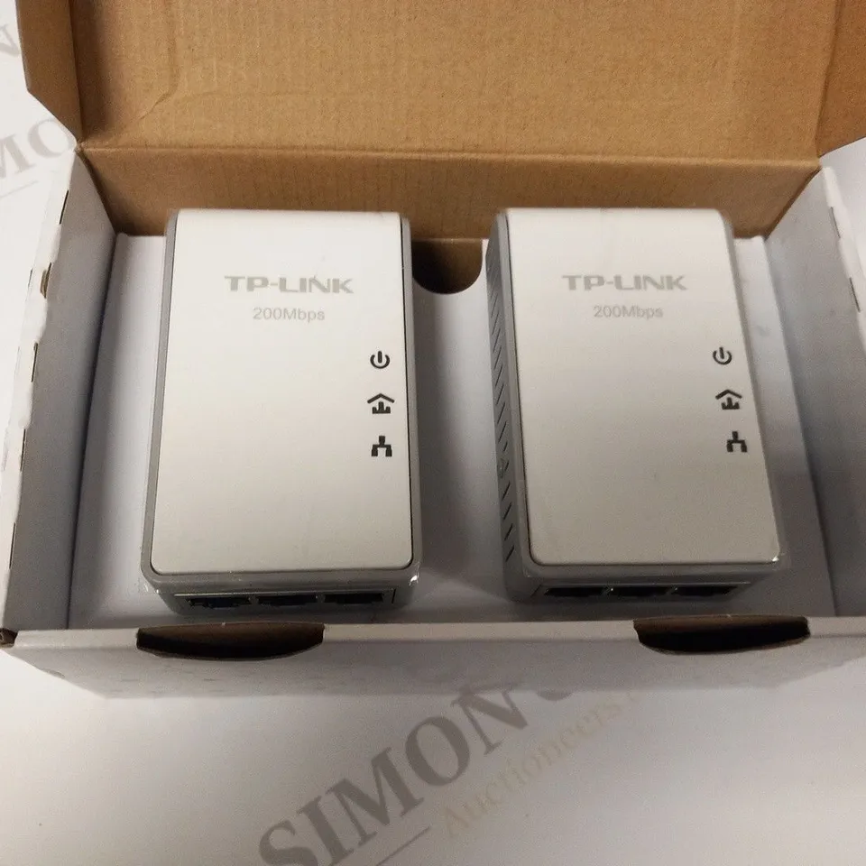 BOXED TP-LINK AV200 3 PORT MINI POWERLINE ADAPTER STARTER KIT