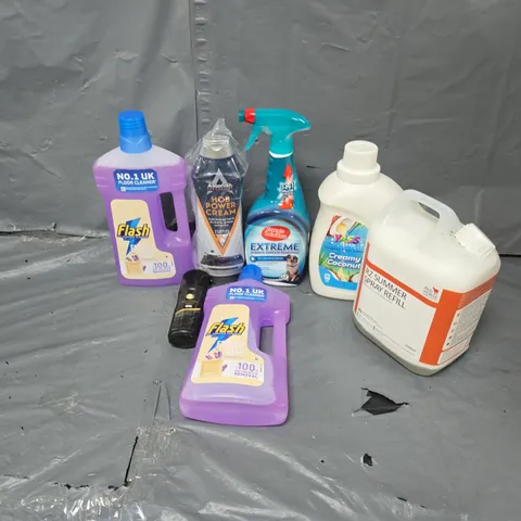 APPROXIMATELY 9 ASSORTED LIQUIDS TO INCLUDE RZ SUMMER SPRAY REFILL, SIMPLE SOLUTION EXTREME STAIN & ODOUR REMOVER, HOB POWER CREAM, ETC - COLLECTION ONLY