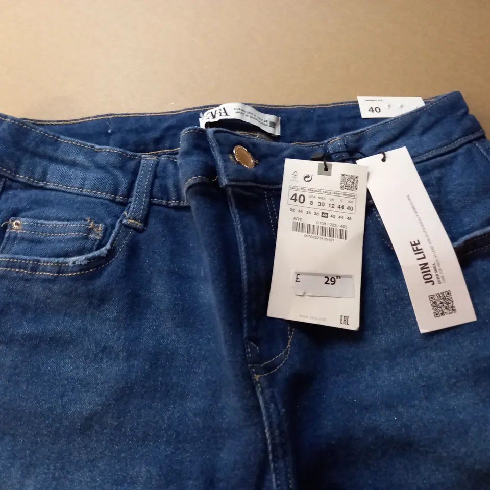 ZARA SKINNY FIT MID RISE JEANS - UK 12