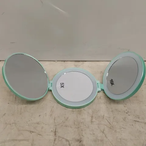 BOXED SIMPLY BEAUTY FOLDING TRIO MIRROR, MINT GREEN (1 BOX)