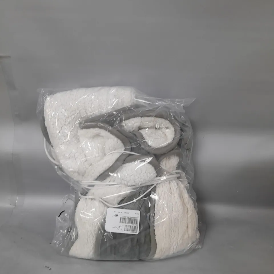 BOXED COZEE HOME OVERSIZED HEATED WRAP IN SILVER/GREY