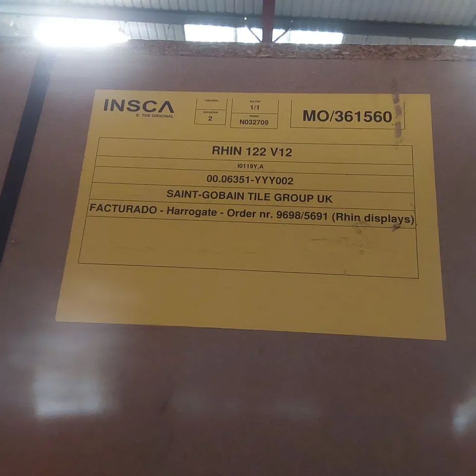 PALLET CONTAINING COMMERCIAL DISPLAY UNIT PARTS