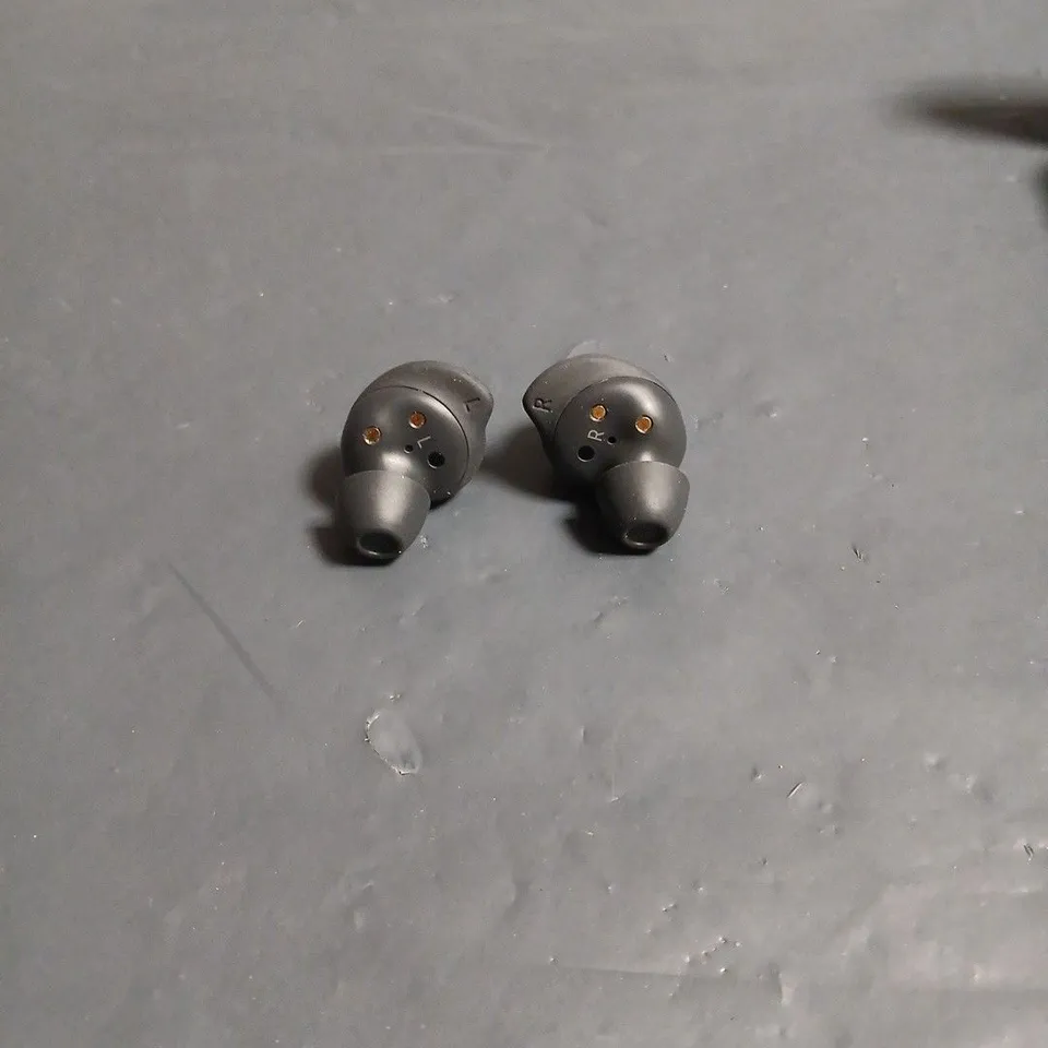 SAMSUNG GALAXY BUDS WIRELESS EARBUDS WITH WHITE CHARGING CASE