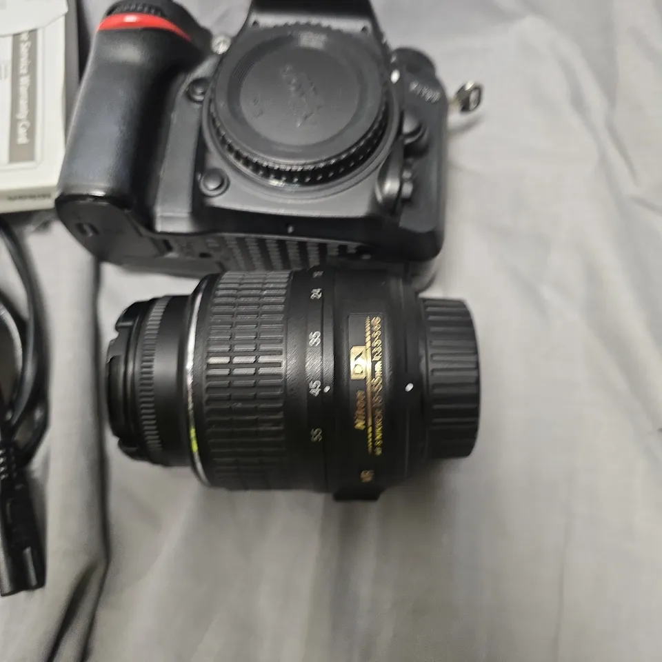 NIKON DSLR D7200 CAMERA WITH 18-55MM KIT LENS – INCLUDES CHARGER & MANUAL 
