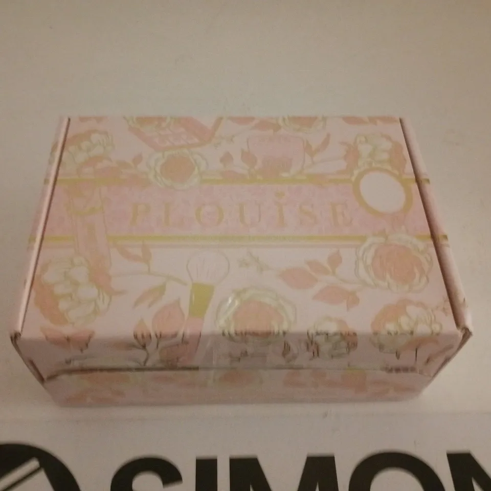 BOXED P.LOUISE MYSTERY BOX SET