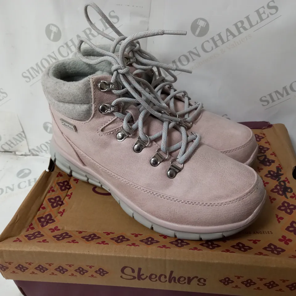 BOXED SKECHERS WARM PINK BOOTS - SIZE 4