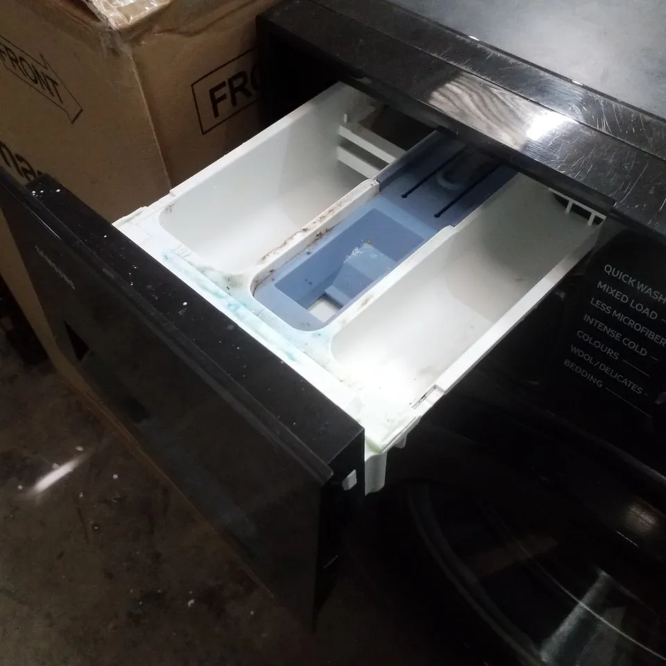 SAMSUNG SERIES 5 FREESTANDING WASHING MACHINE IN BLACK - WW90CGC04DABEU