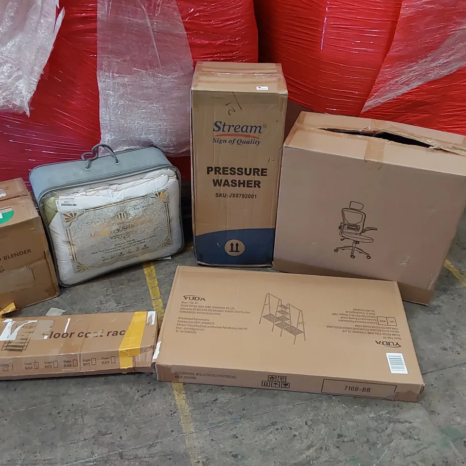 PALLET OF ASSORTED ITEMS INCLUDING: PRESSURE WASHER, OFFICE CHAIR, METAL CLOTHES RACK, HIGH SPEED BLENDER, KING SIZE MULBERRY SILK DUVET, FLOOR COAT RACK