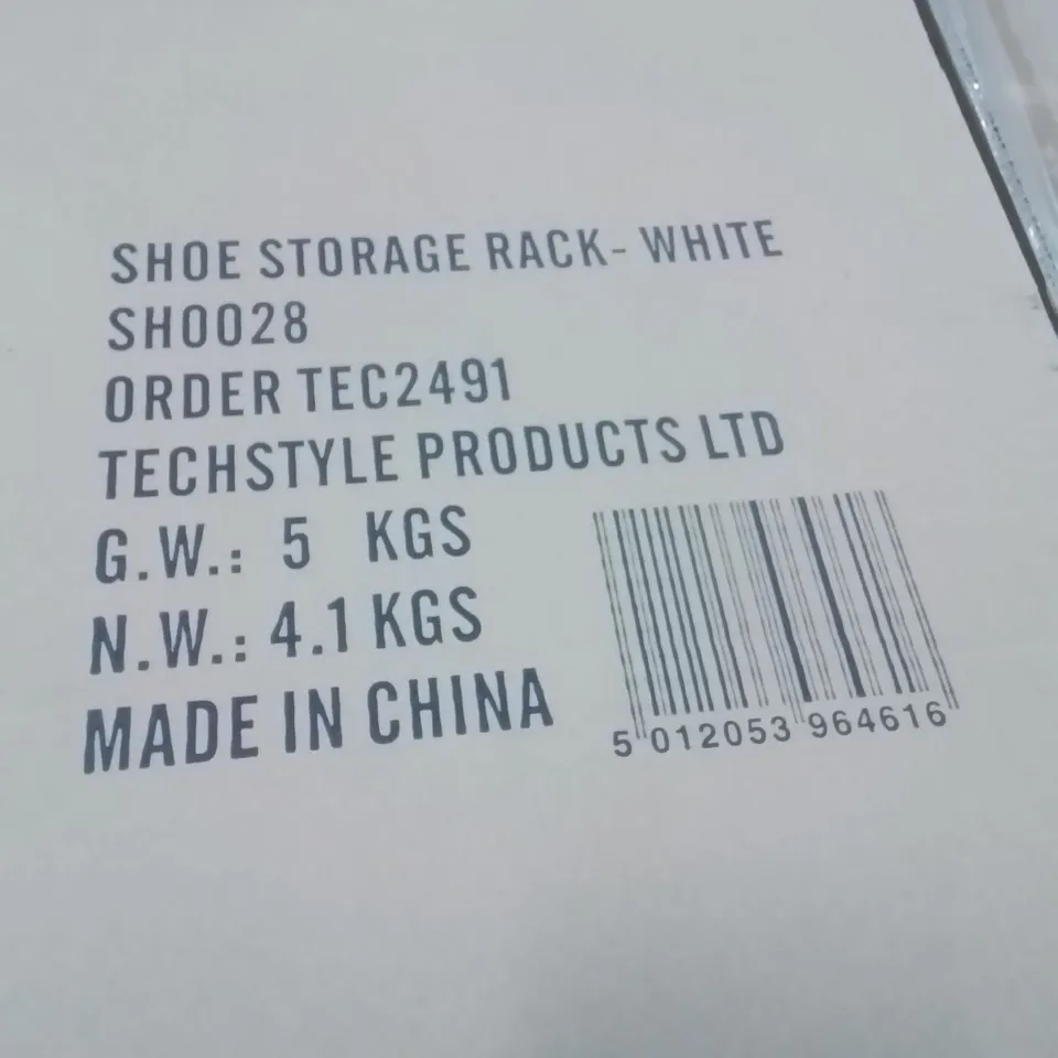 PALLET CONTAINING LARGE QUANTITY OF SHOE STORAGE RACK -WHITE-