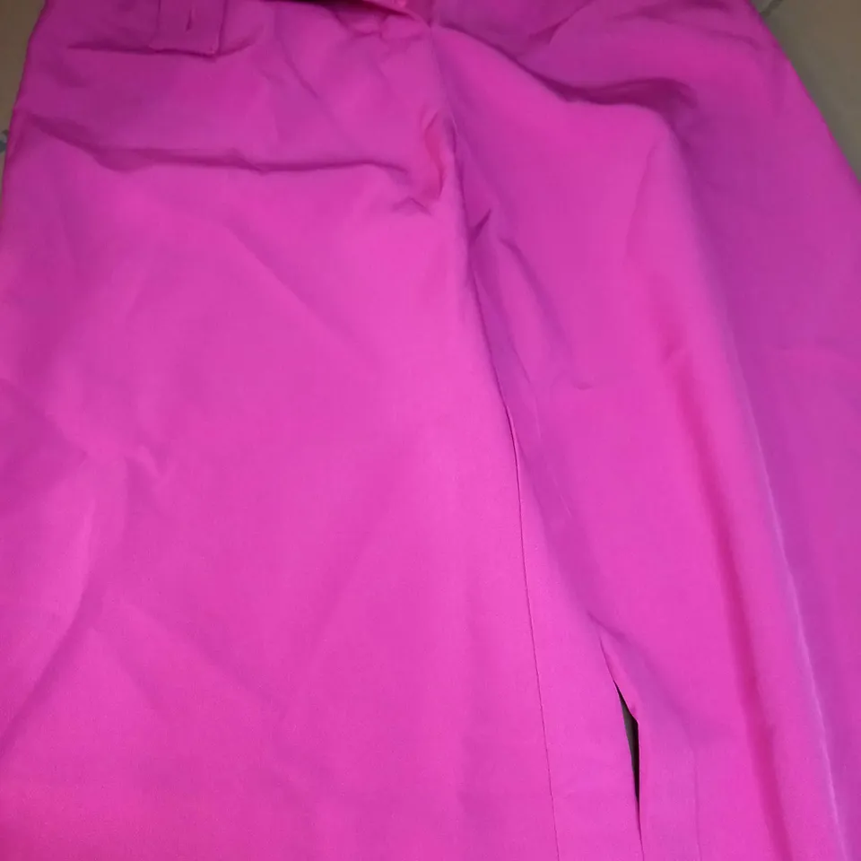 BOOHOO FUCHSIA PLEAT WIDE LEG TAILORED TROUSER - SIZE 8