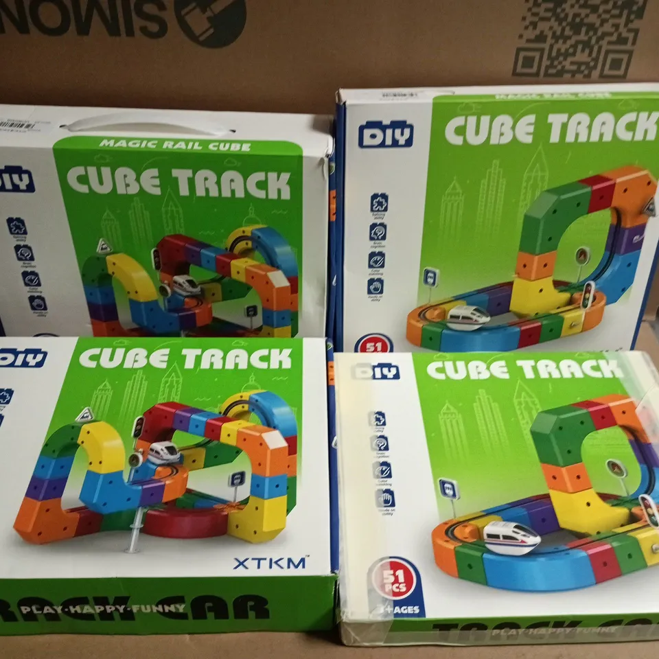 LOT OF 4 DIY CUBE TRACK SETS - INCLUDE 2X 51-PIECE AND 2X 81-PIECE