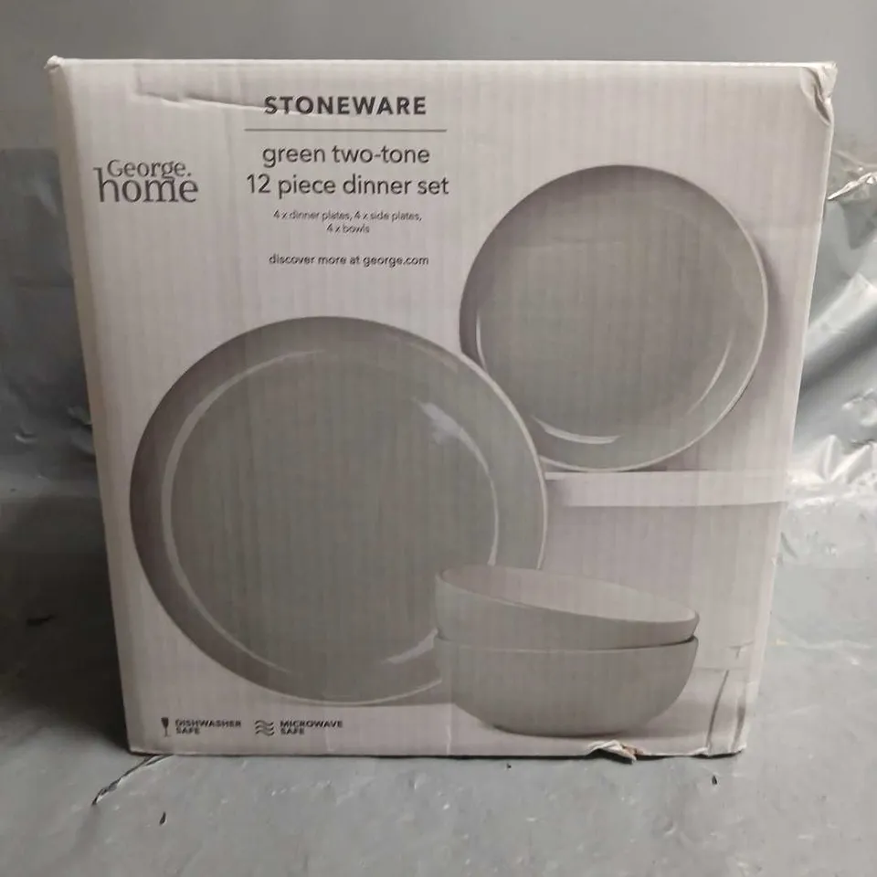 STONEWARE GREEN TWO-TONE 12-PIECE DINNER SET - GREEN 