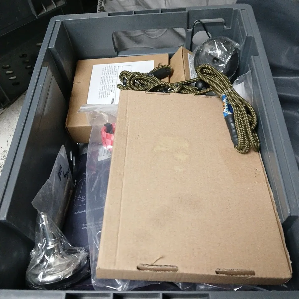 APPROXIMATELY 15 ASSORTED HOUSEHOLD ITEMS TO INCLUDE WARDROBE DEHUMIDIFIER, NON BIO LAUNDRY SHEETS, INSULATION TAPE, 6 HOLE DIARY PUNCH ETC