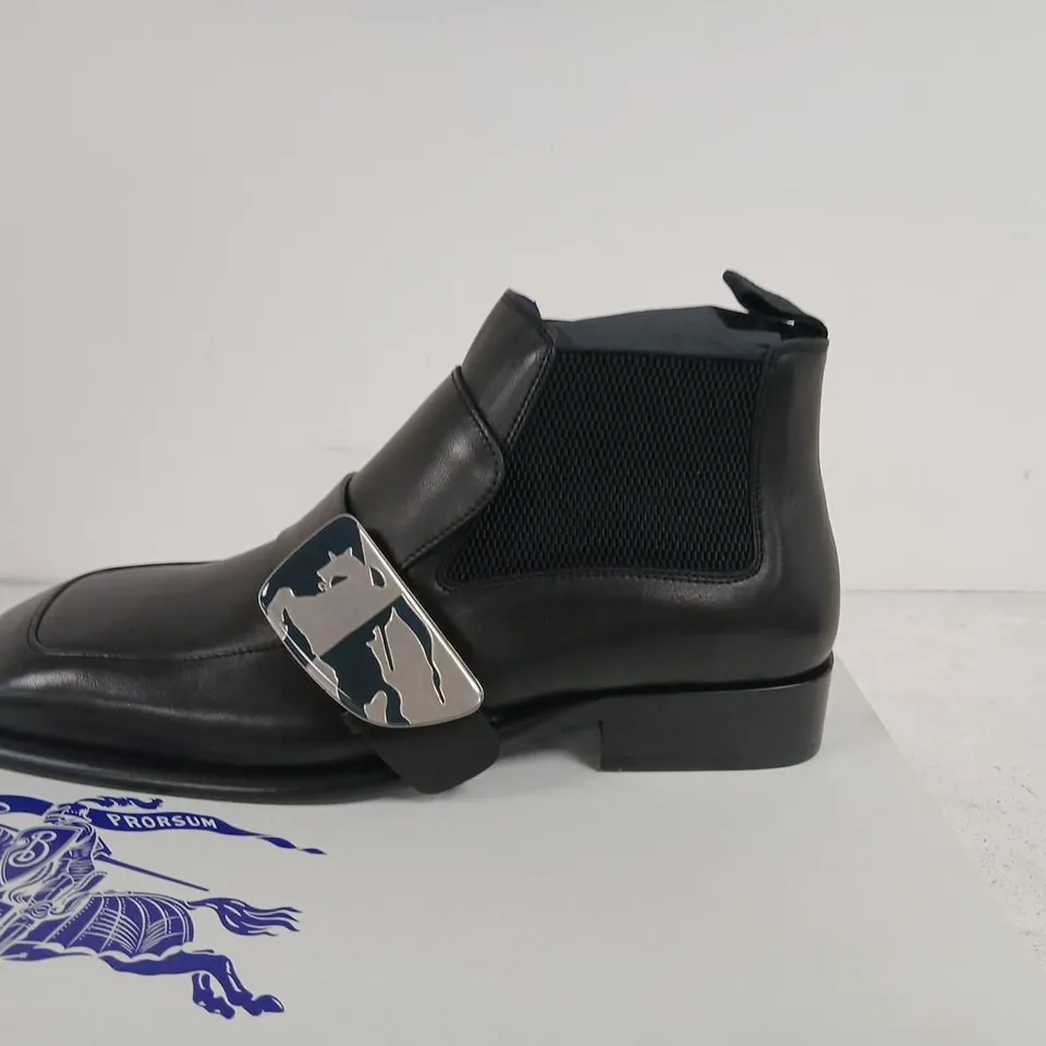 BURBERRY SHIELD BOOT LEATHER CHELSEA BOOTS - BLACK, UK 11 (EU 45)