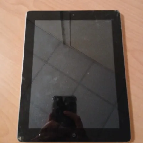 APPLE IPAD 2 16GB β SILVER (A1395)