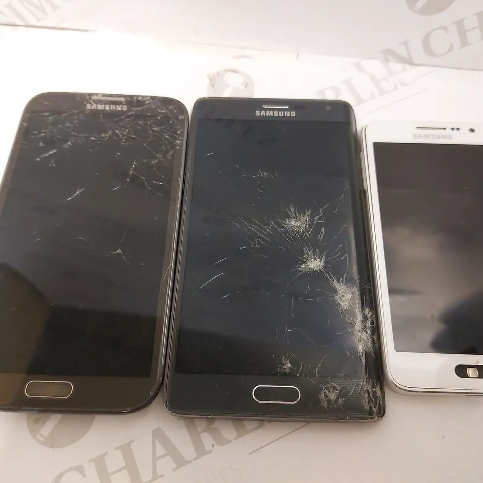 LOT OF 3 SAMSUNG SMARTPHONES INCLUDING SM-A300FU