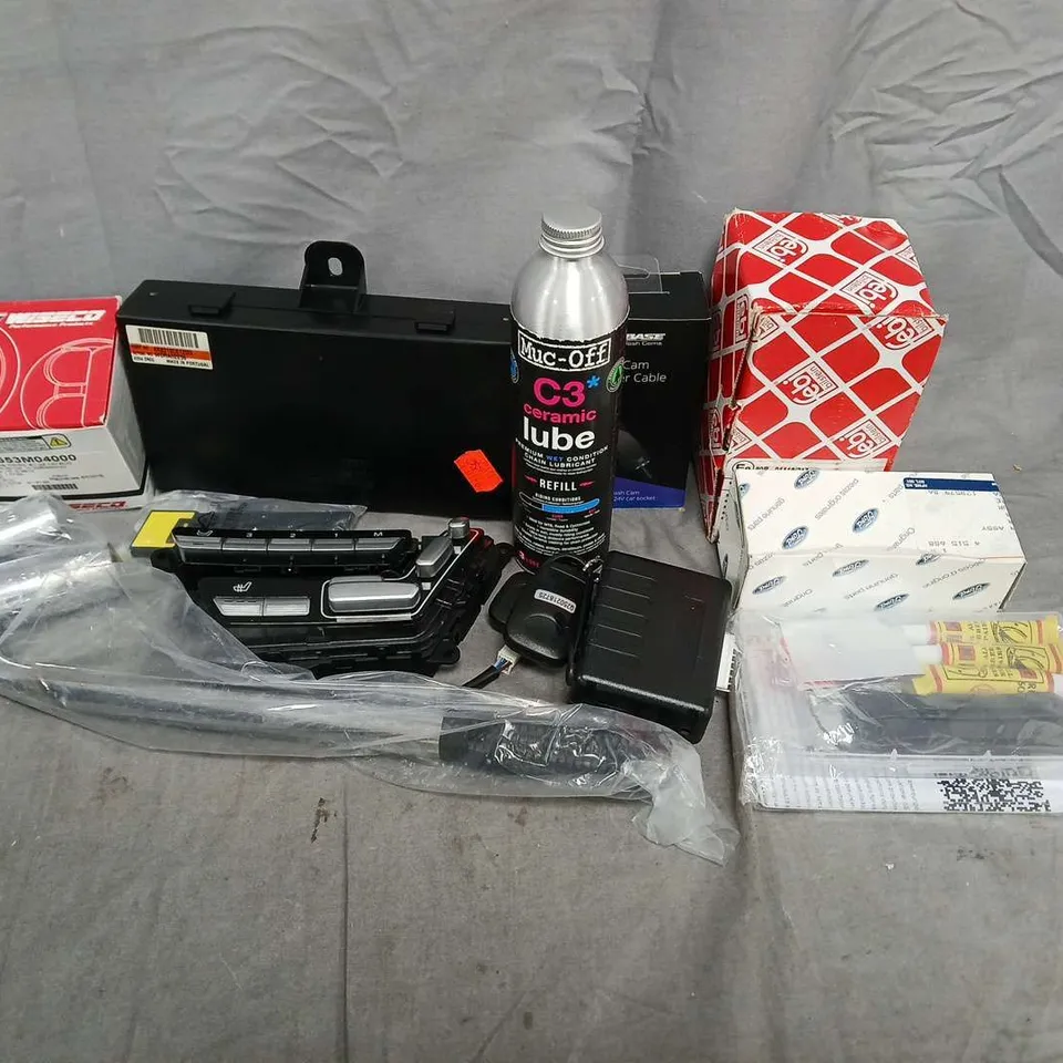 APPROXIMATELY 12 ASSORTED VEHICLE PARTS & ACCESORIES TO INCLUDE DASH CAM, C3 CERAMIC LUBE, BRAKE PAD SET, ETC