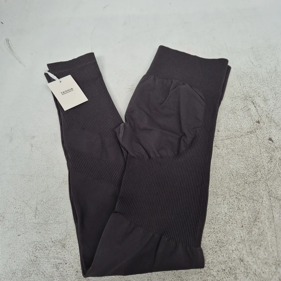 THRIVIN BLACK RIBBED LEGGINGS – SIZE M