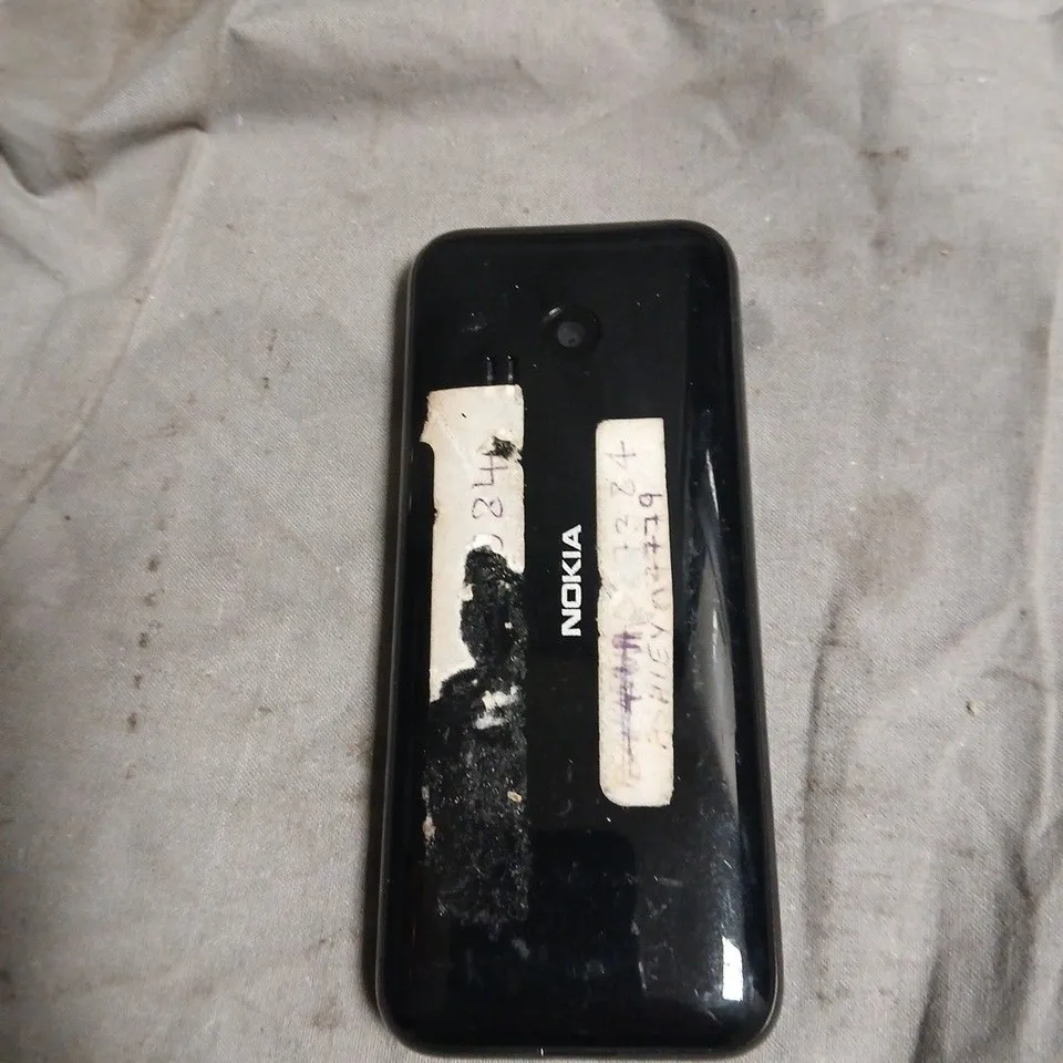 NOKIA MOBILE PHONE - BASIC FEATURE PHONE 