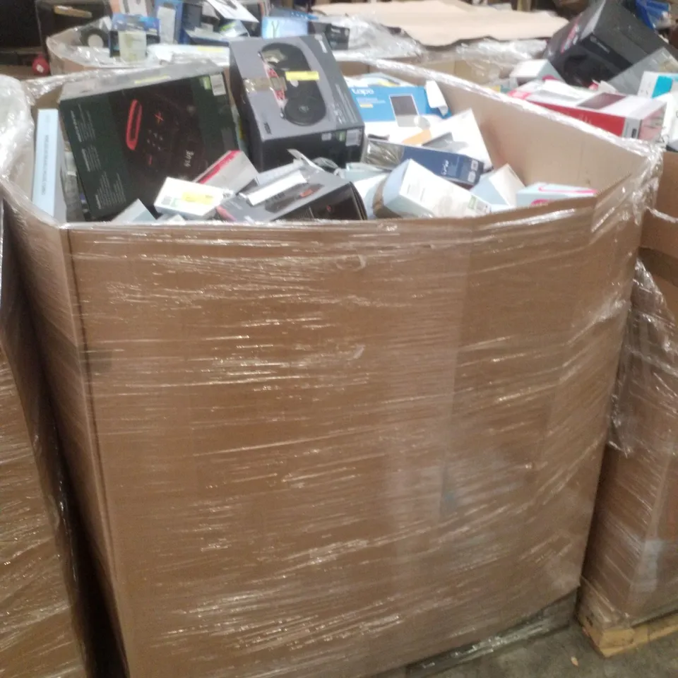 PALLET CONTAINING ASSORTED ELECTRICAL RETURNS INCLUDING GAMING KIT, COMPACT SOUNDBAR, WIFI CAMERA, AERIAL & WIRELESS HEADPHONES