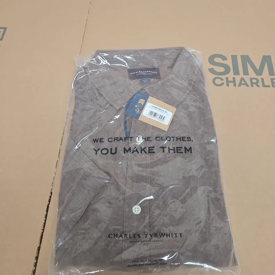 CHARLES TYRWHITT MOCHA SHORT SLEEVE PURE LINEN SLIM FIT SHIRT – MEN’S- SIZE L