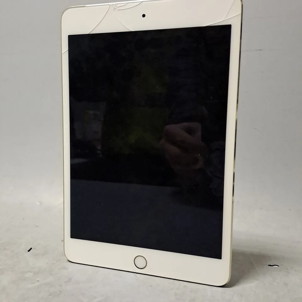 APPLE IPAD A1550 