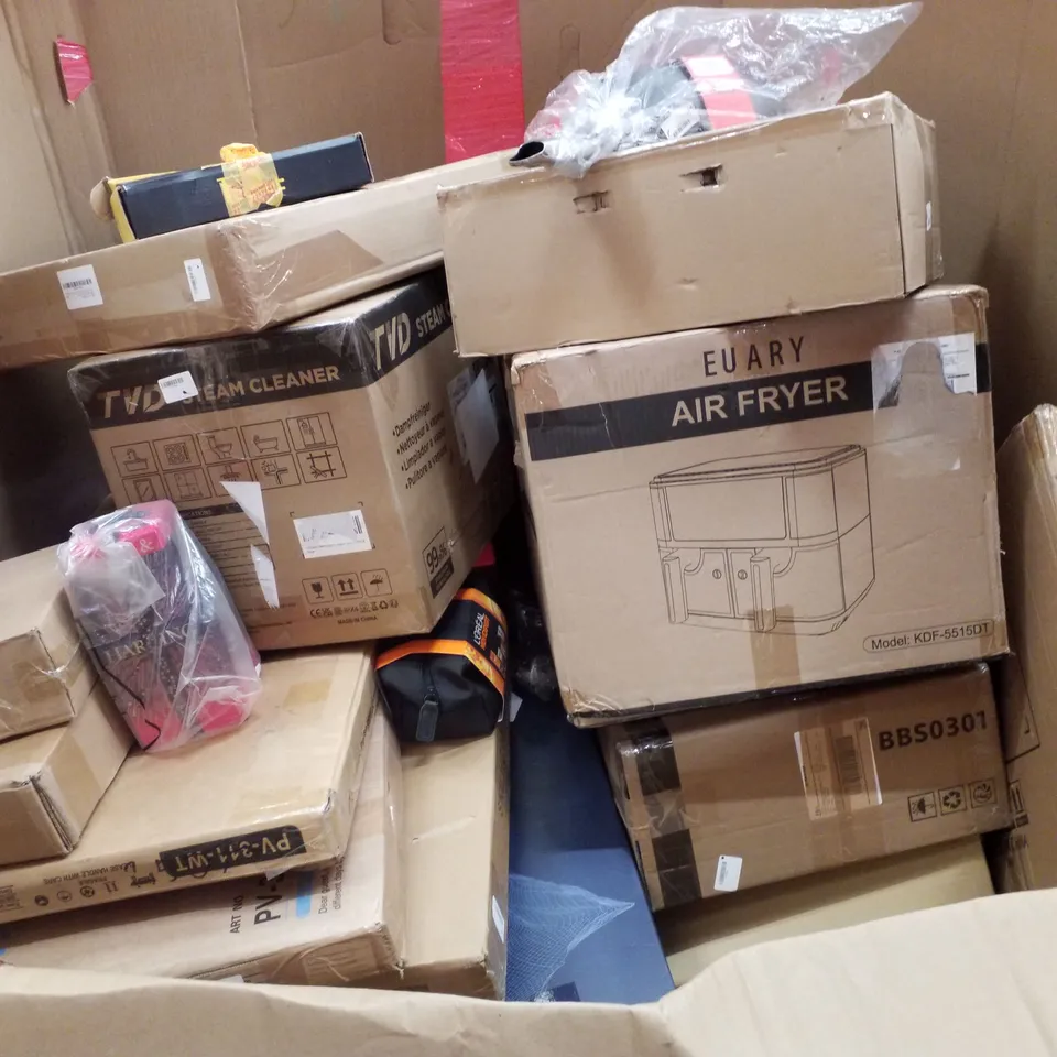PALLET CONTAINING ASSORTED PRODUCTS INCLUDING STEAM CLEANER, AIR FRYER, STORAGE OTTOMAN, FOLDING FURNITURE & FOLDING CHAIR
