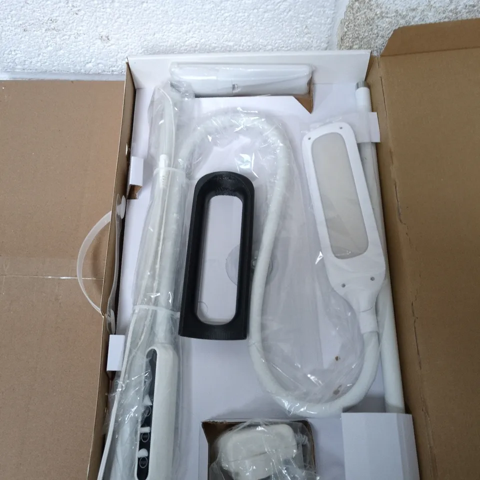 RNIB LUMINA PLUS FLOOR LAMP