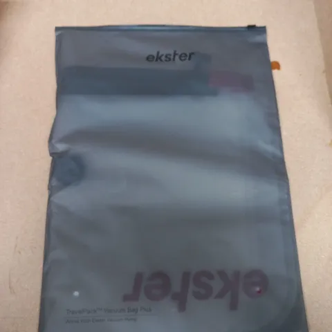 EKSTER TRAVELPACK VACUUM BAG PLUS - FROSTED