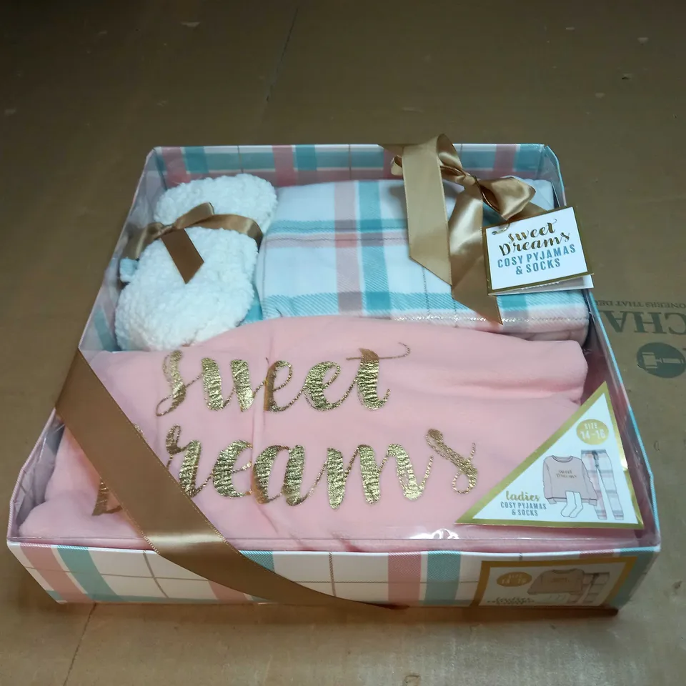 SWEET DREAMS COSY PJAMAS AND SOCK SIZE 14-16