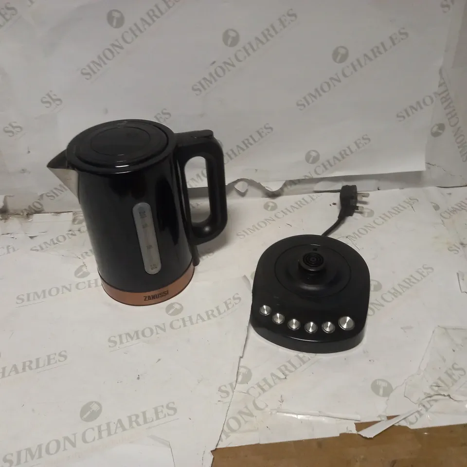 ZANUSSI STAINLESS STEAL KETTLE 