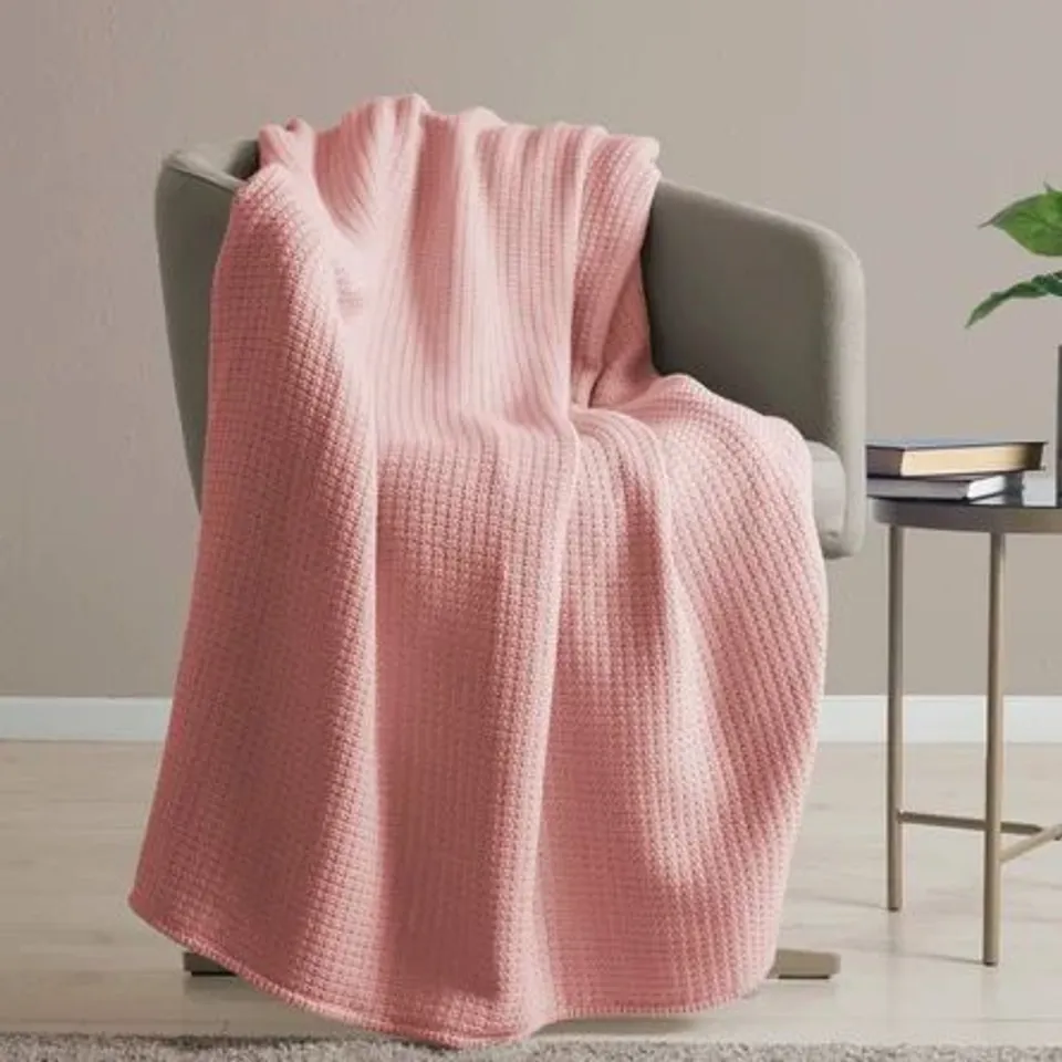 WAFFLE THROW COLOUR CORAL