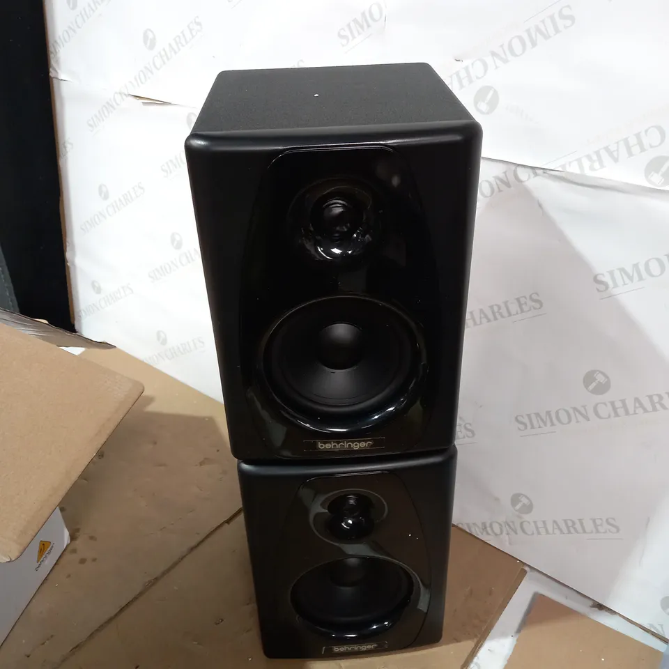 BEHRINGER HI-RESOLUTION 150 WATT BI-AMPED REFERENCE STUDIO MONITORS WITH USB INPUT 