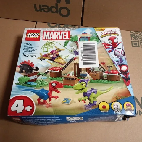 BOXED LEGO MARVEL - SPIDEY AND GOBBYS RAPTOR BATTLE AT TREE HOUSE HQ - 11200