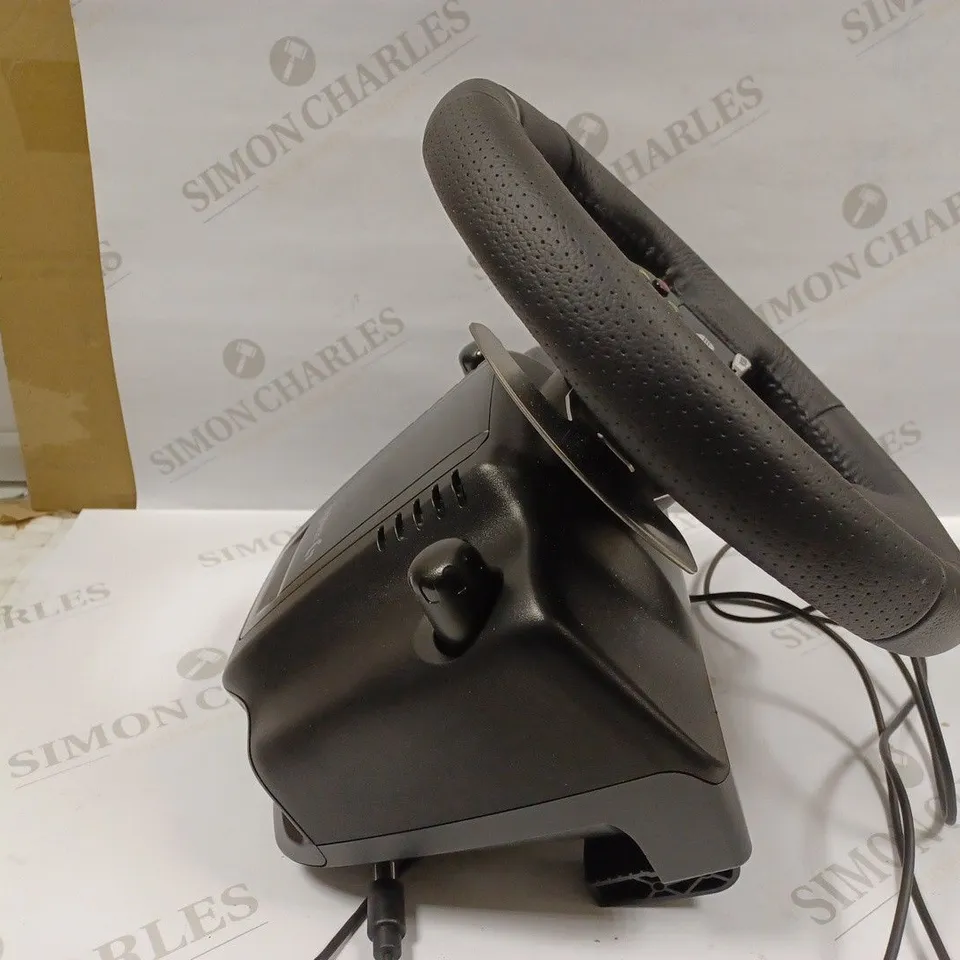 LOGITECH G920 DRIVING FORCE RACING WHEEL