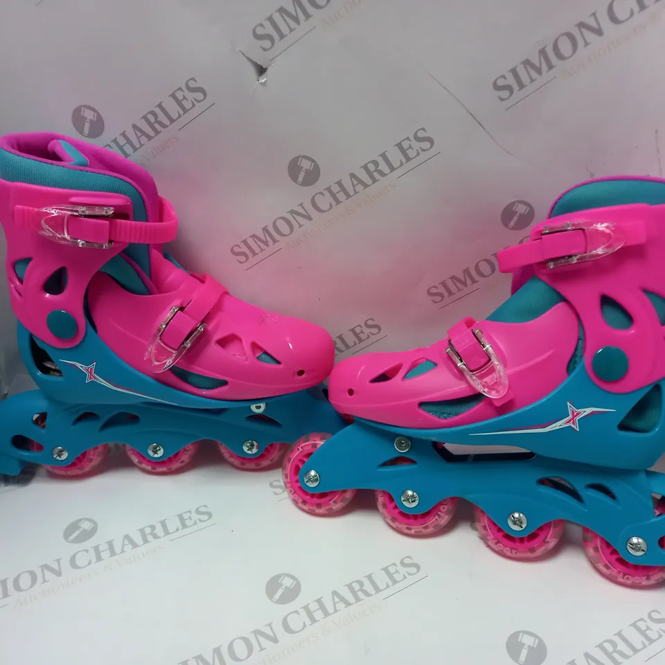 BOXED XOOTZ INLINE SKATES PINK MEDIUM RRP £36.99